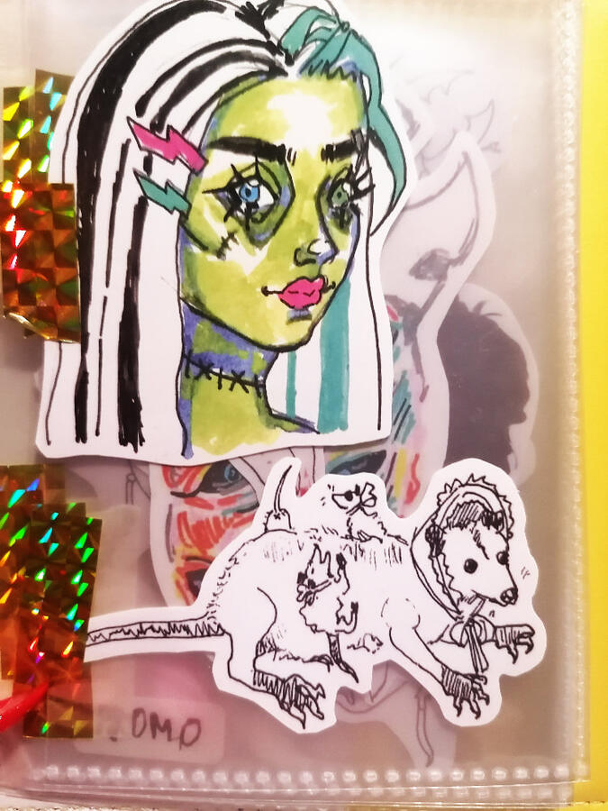 Monster High & Possum Family Stickers